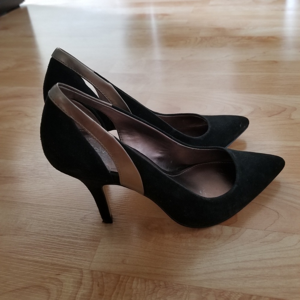 Shoes - Picture 2 of 3